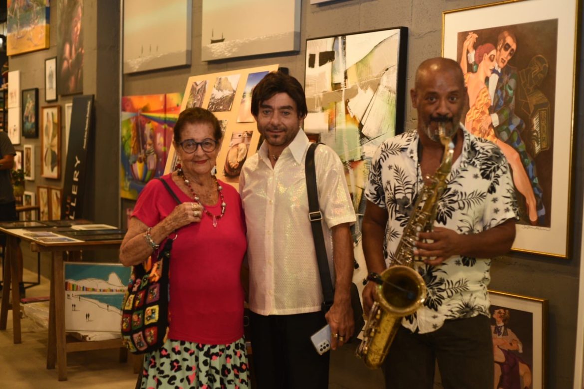 Leda e Edgard Mandarino com o saxofonista