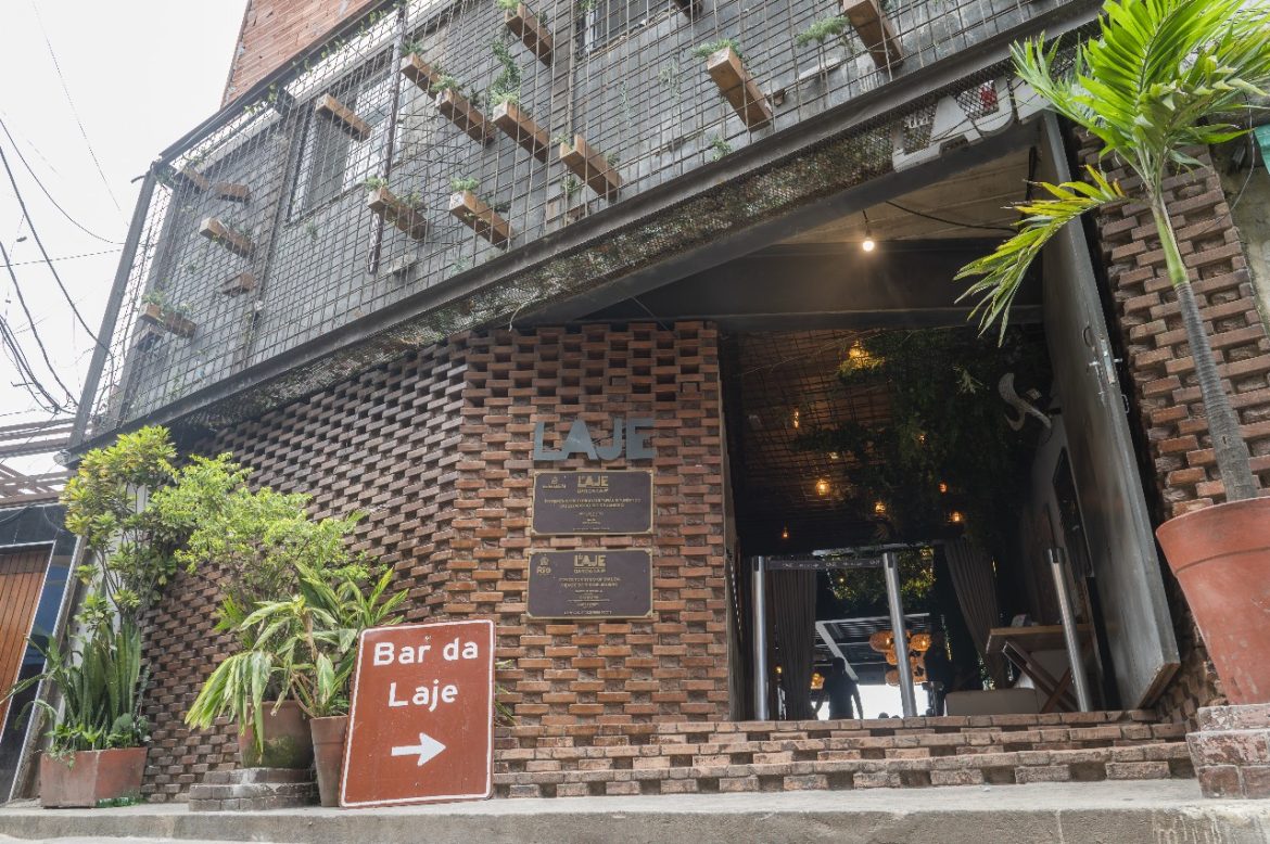 Bar da Laje – Foto Bruno de Lima Bar da Laje - Foto Bruno de Lima