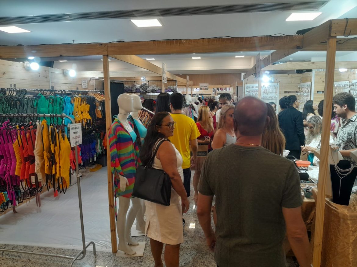 Feira de moda, arte e cultura vai reunir expositores de Salvador, Ilhéus e Goiânia em Lauro de Freitas Feira de moda, arte e cultura vai reunir expositores de Salvador, Ilhéus e Goiânia em Lauro de Freitas