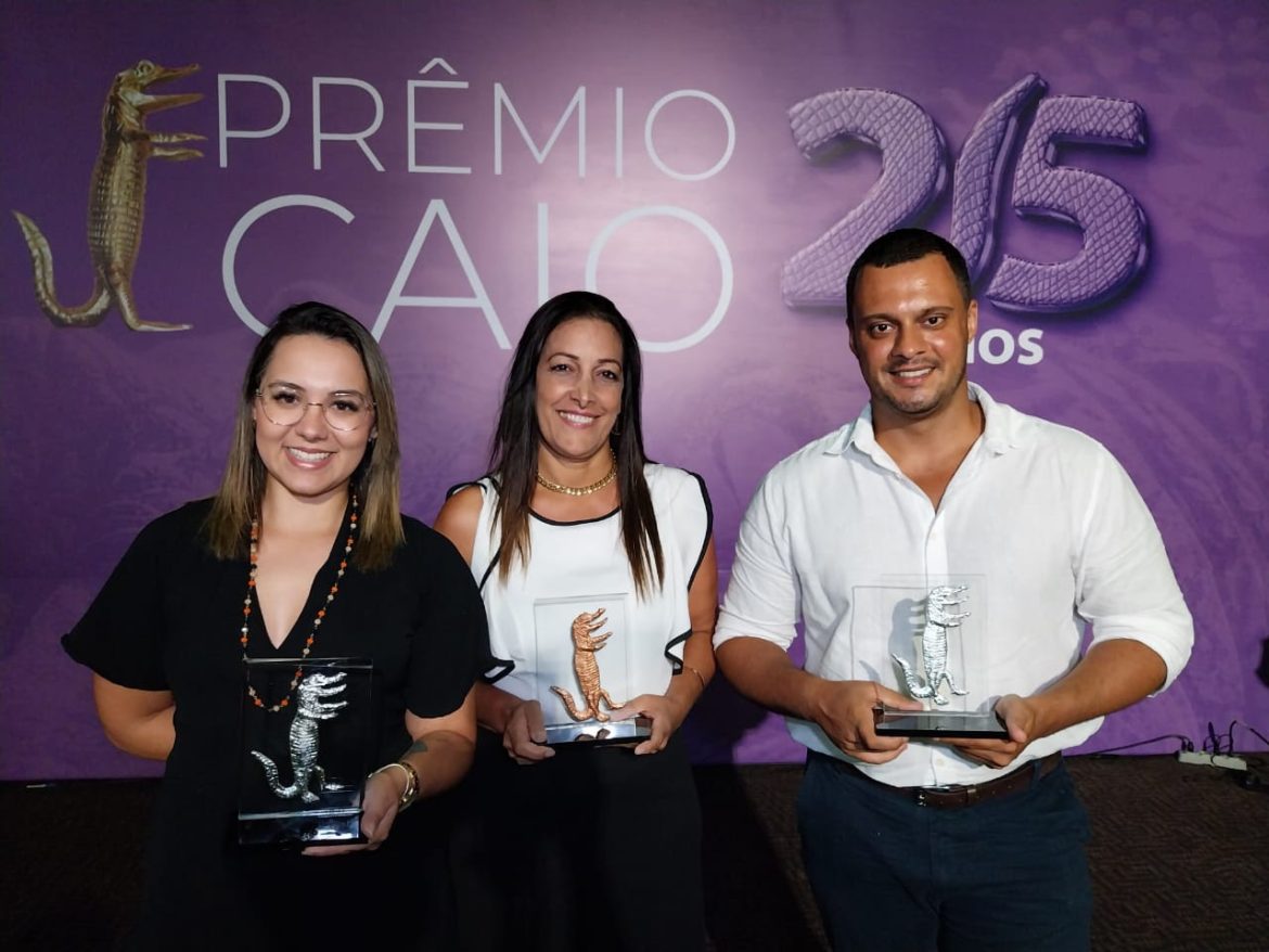 Carla Trombini, Bia Santos e Bruno Alkmim, da Equipe do Comercial, representaram a Vila Galé na cerimônia