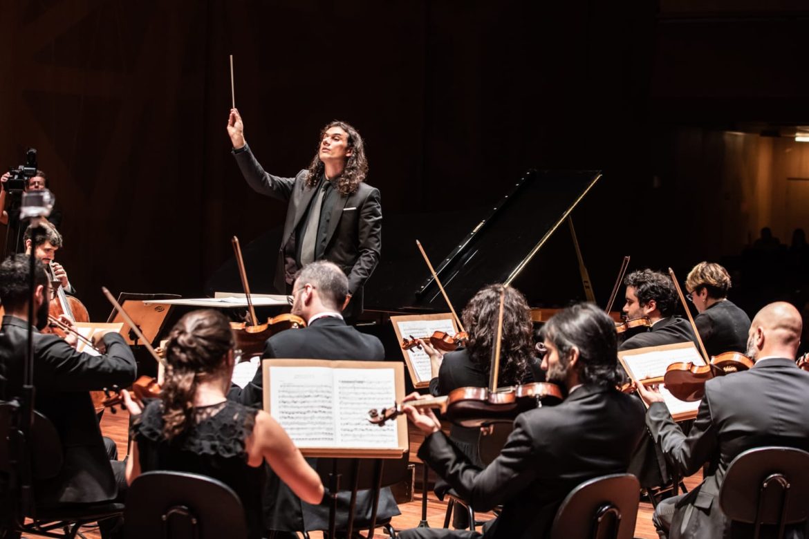 Teatro Riachuelo recebe o tradicional Concerto de Natal Solidário realizado pela Orquestra de Solistas do Rio de Janeiro Teatro Riachuelo recebe o tradicional Concerto de Natal Solidário realizado pela Orquestra de Solistas do Rio de Janeiro