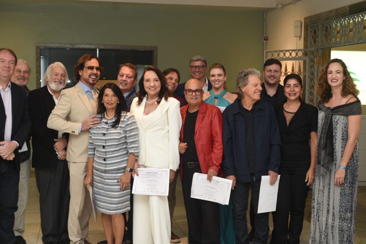 O grupo de novos Embaixadores O grupo de novos Embaixadores