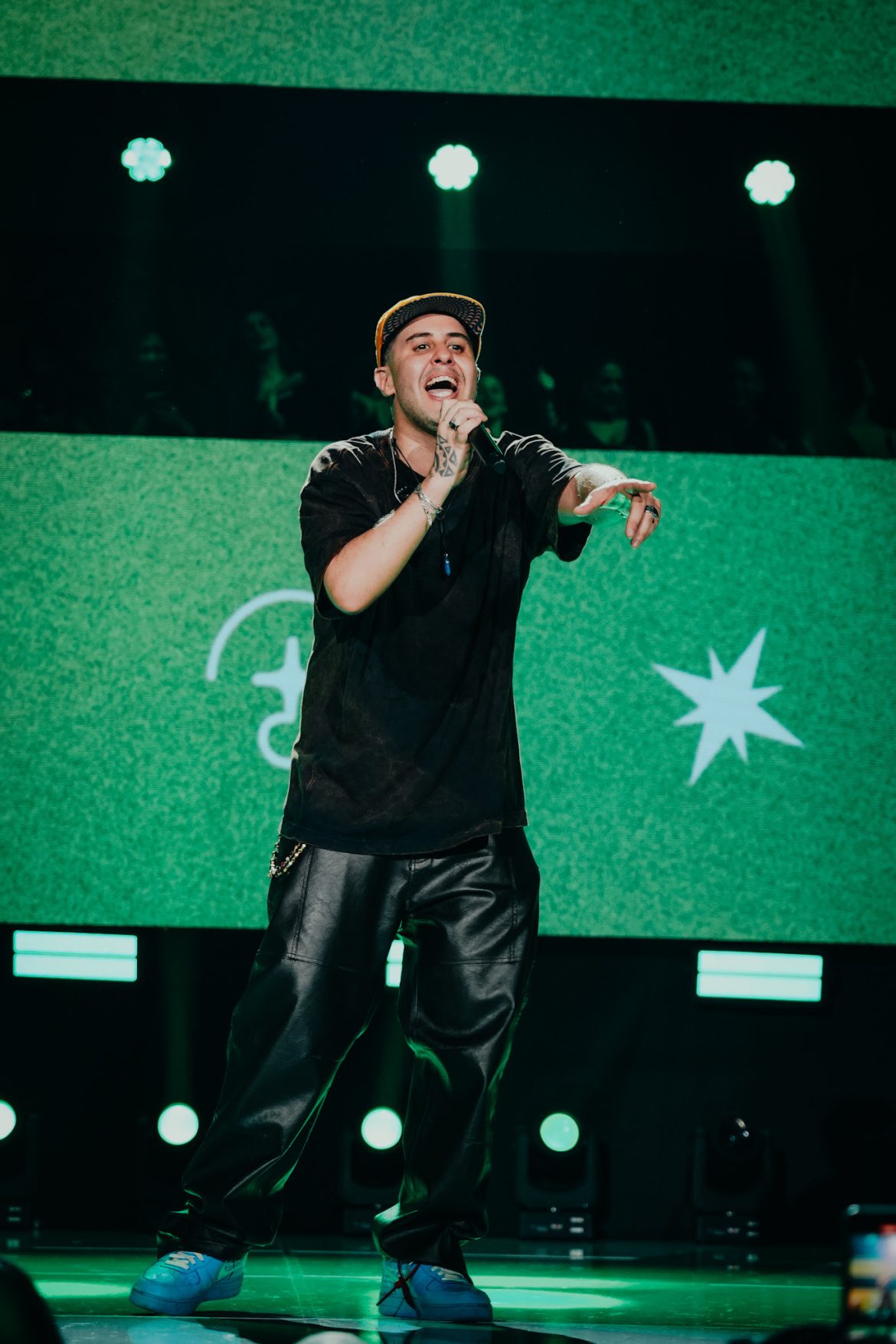 Bruno Diegues leva o show do Volume 2 de “Mais Uma Noite” ao Faro Beach Club