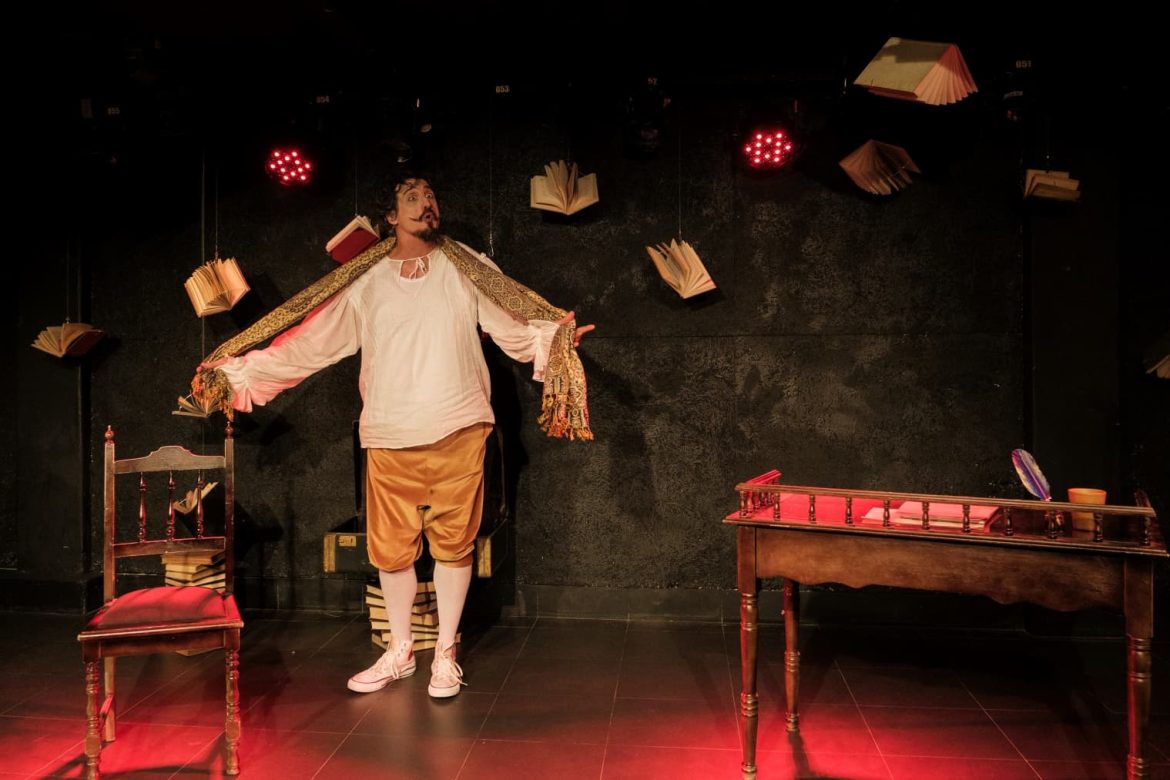 As artimanhas de Molière – Ator Luiz Machado Foto João Salamonde As artimanhas de Molière - Ator Luiz Machado Foto João Salamonde