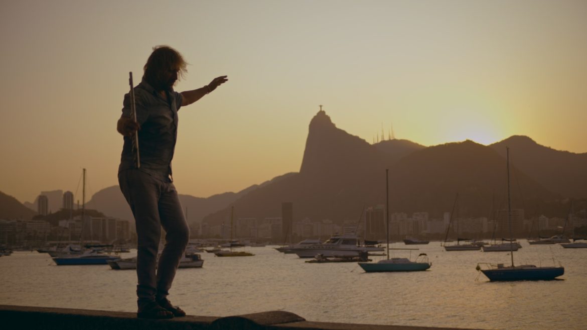 Rodrigo Sha se une a DJs dinamarqueses no projeto Copenema e Lança o clipe “Hoje Você Disse Que Vem” Rodrigo Sha se une a DJs dinamarqueses no projeto Copenema e Lança o clipe “Hoje Você Disse Que Vem”