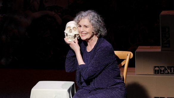 Irene Ravache em Alma Despejada - Foto: Paulo Arizati