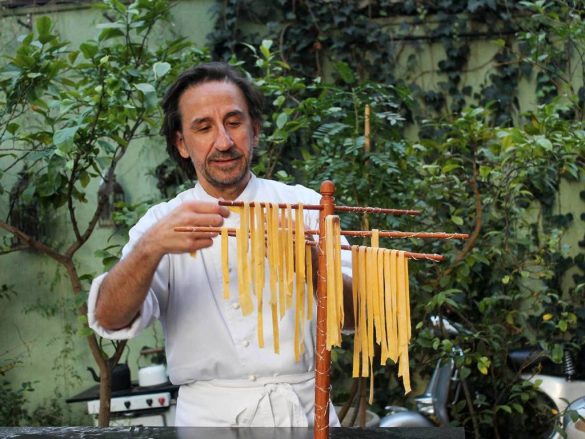 Restaurante MoDi Giardino transforma jantar em teatro com menu assinado pelo Chef Diogo Silveira