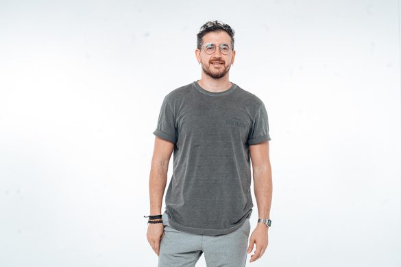 Afonso Padilha está de volta ao palco do Teatro Riachuelo Rio com seu novo solo