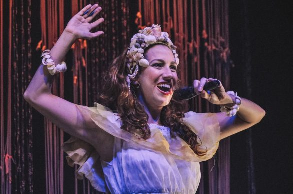 “Deixa Clarear – musical sobre Clara Nunes” volta aos palcos do Teatro Adolpho Bloch