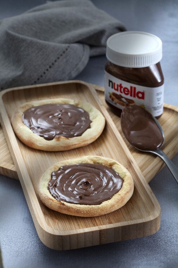 Esfiha de Nutella Esfiha de Nutella
