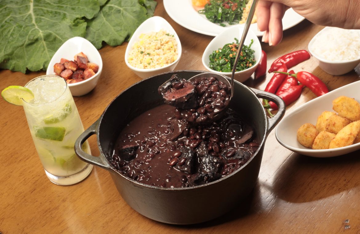 Feijoada de Carnaval do Venit Barra Hotel Pit Stop antes de cair na folia