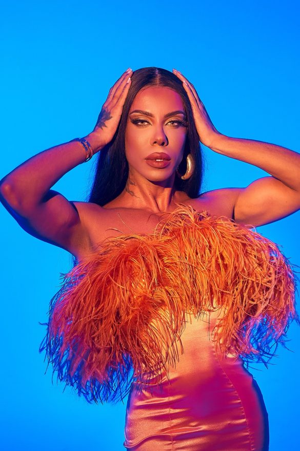 Bianca DellaFancy se prepara para o Baile da Vogue 2025 e grava nova temporada do DellaMake