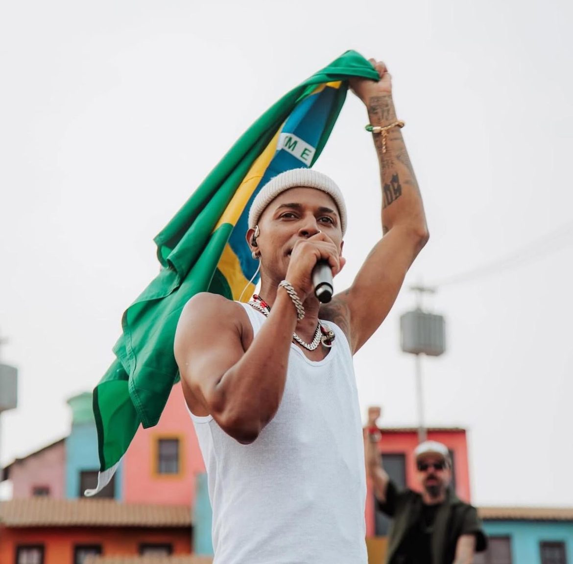 Galeria M3 apresenta Vinny Santa Fé com participação especial de Marquinhos Sensação