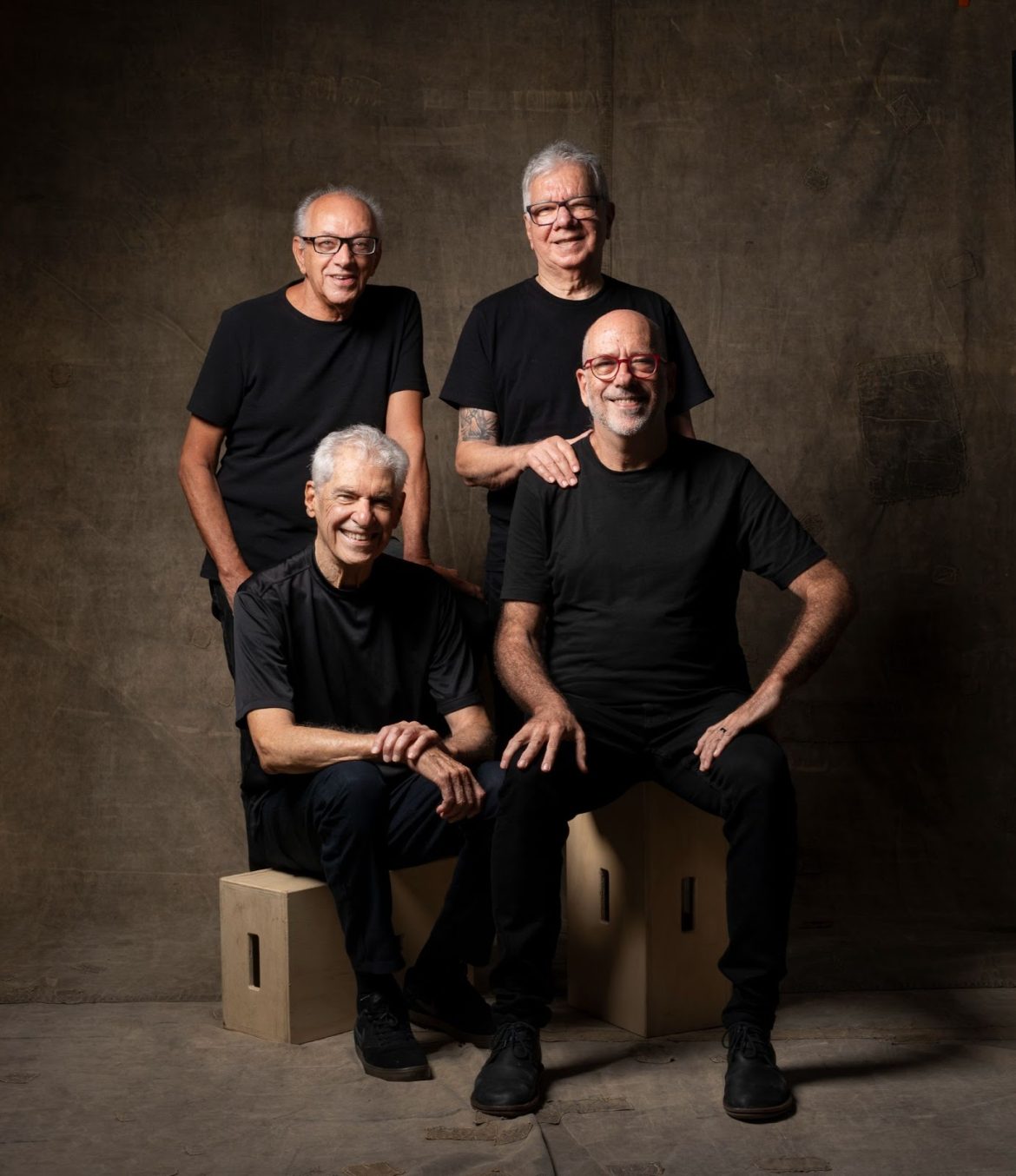 MPB4 comemora 60 anos de história com show comemorativo no Teatro Riachuelo Rio MPB4 comemora 60 anos de história com show comemorativo no Teatro Riachuelo Rio