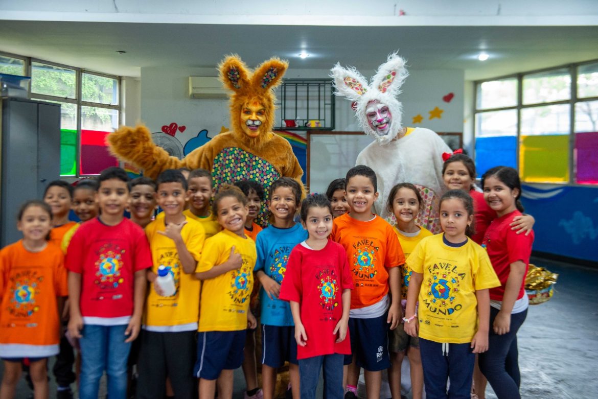 Ação de Páscoa do Favela Mundo vai distribuir chocolates para cerca de 1 mil crianças atendidas pelo projeto social