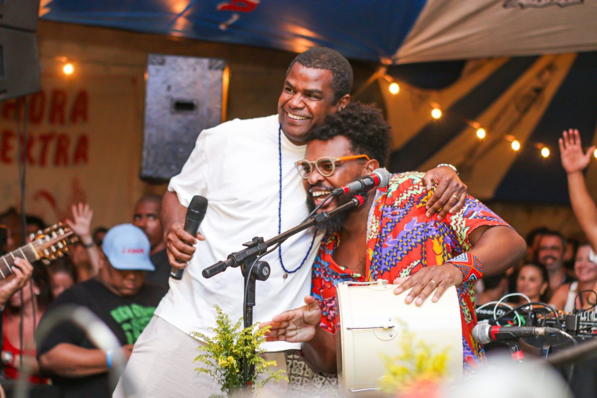 "Hora Extra" celebra São Jorge com roda de samba de Nego Álvaro e convidados