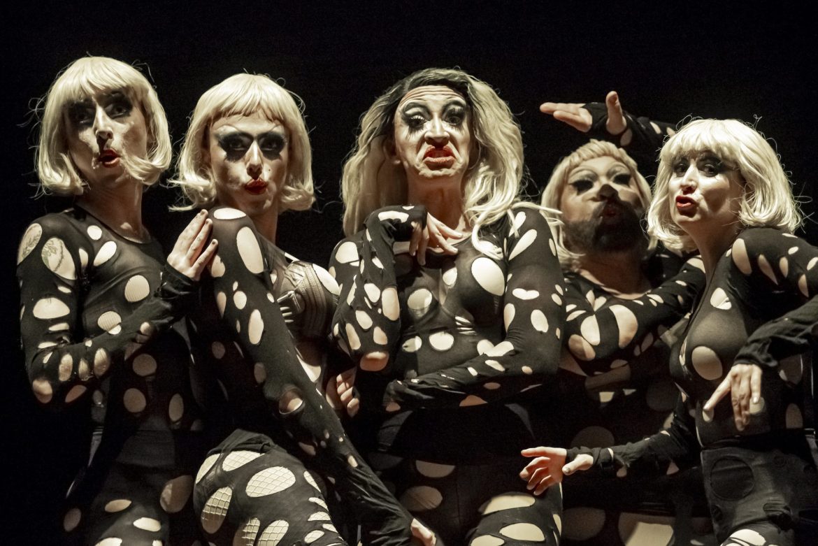 Onde Está Cassandra?