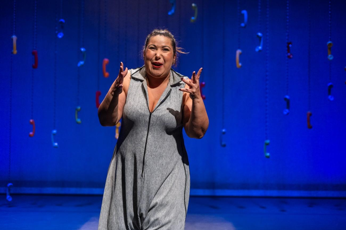 Mariana Xavier em 'Antes do Ano que Vem' no Teatro Copacabana Palace