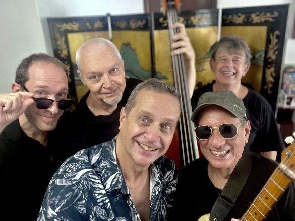 AVELLAR LOVE E SEUS BONOBOS REGENERADOS