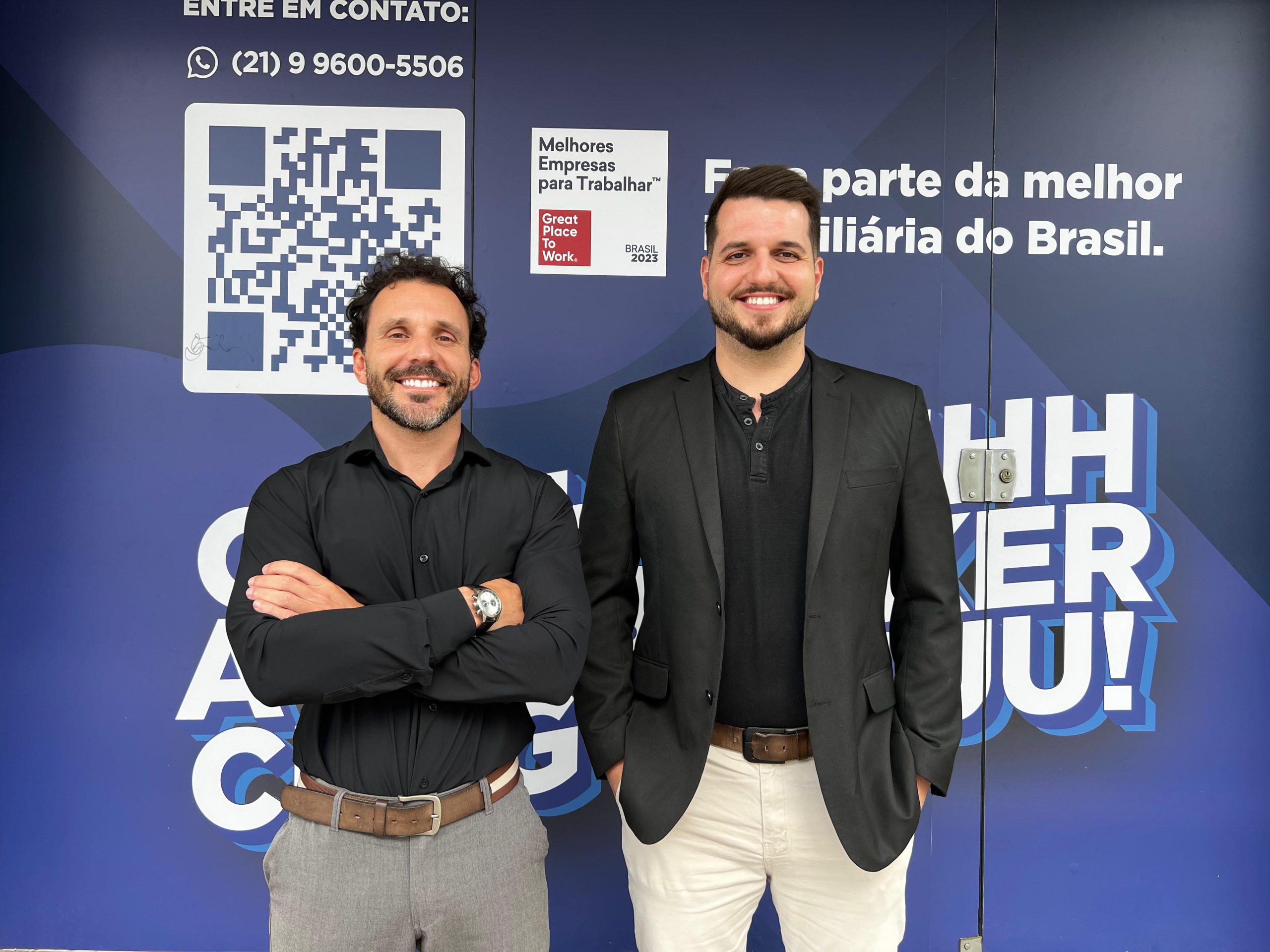 Cariocas buscam interior para mais qualidade de vida 7 André Tavares e Ryan Fontes, sócios do Grupo My Broker em Teresópolis, Rio de Janeiro