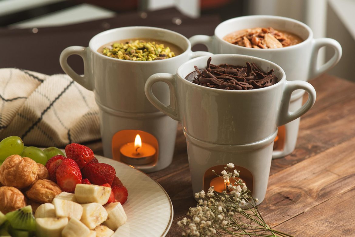 Éclair Cafeteria e Bistrô - Foundue Pistache, Chocolate e Caramelo - Foto: Samanta Toledo