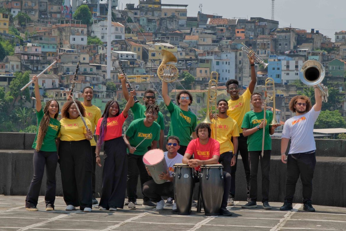 Favela Orquestra – Foto Henrique Passos Favela Orquestra - Foto Henrique Passos
