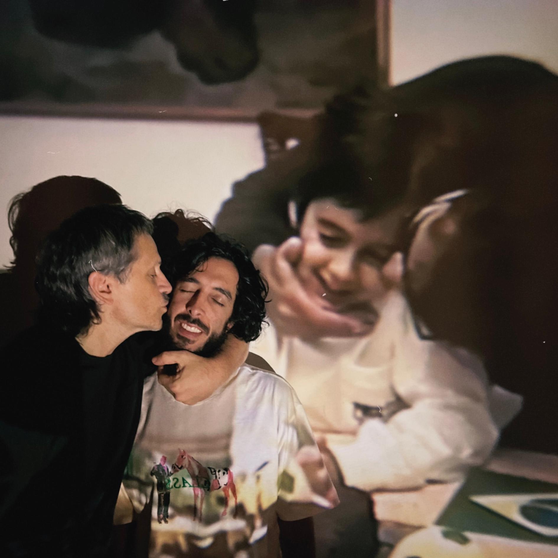 “Torto Arado – O Musical” estreia no Teatro Riachuelo Rio 7 Felipe Rocha e Caio Scot em cena de 'Papaizinho'Foto: Lucas Cunha
