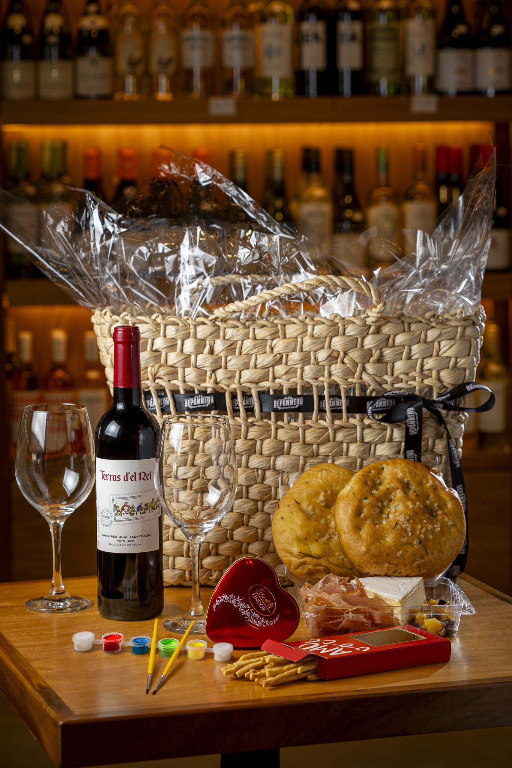 Le Dépanneur celebra Dia dos Namorados com bolsa especial e jantar romântico 7 Le Dépanneur - Bolsa de Palha - Divulgação