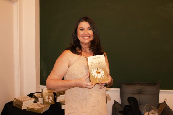 Mônica Strege apresenta “É (sobre)vida” e “É (sobre)viver” na Bienal do Rio e na Feira do Livro de São Paulo