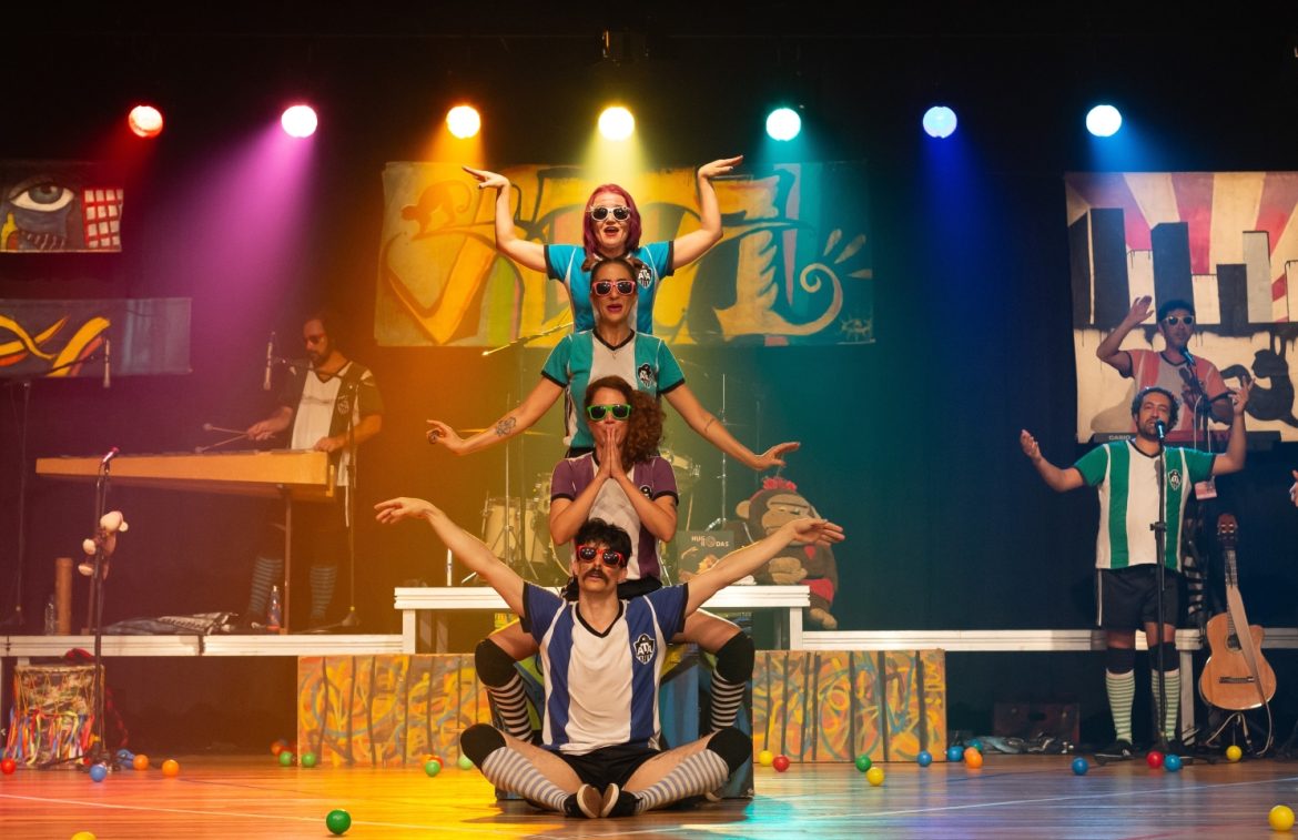 Saltimbancos - A ATA – Agrupação Teatral Amacaca - Foto de Diego Bresani