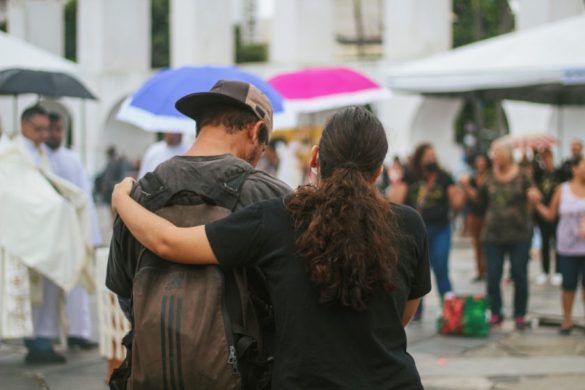 Halleluya Solidário leva arte e solidariedade às ruas do Ri