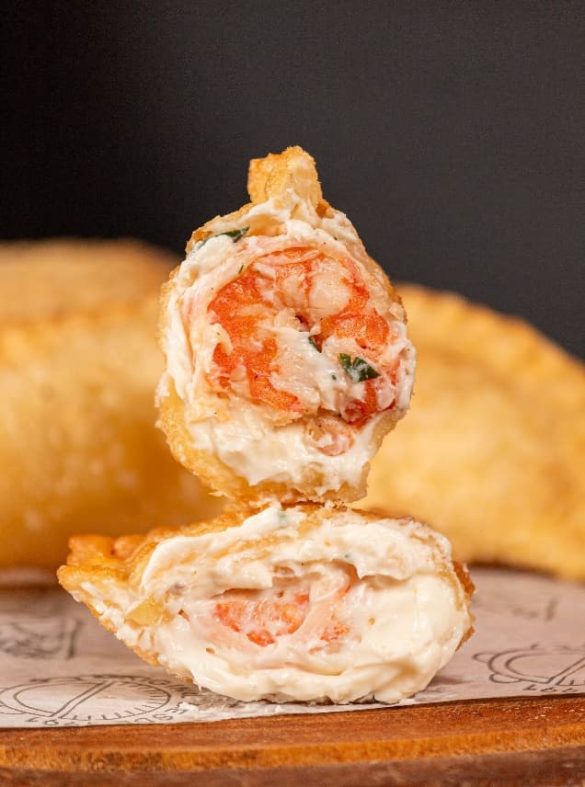 Bar do Adão celebra Dia do camarão com ação social