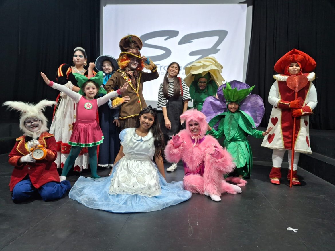 Alice - uma aventura musical