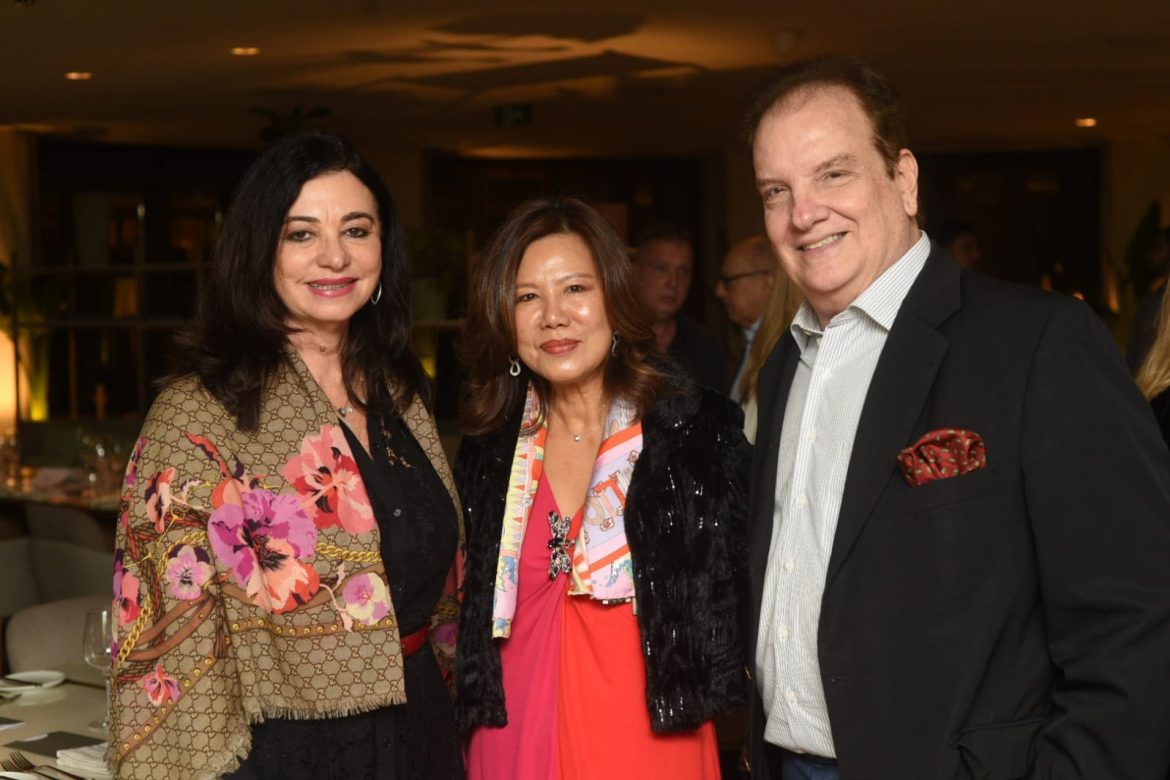 Hosana Pereira ,Jeannie e Rawlson de Thuin