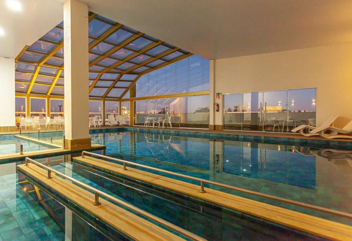 Piscinas térmicas cobertura-foto mkt Travel Inn