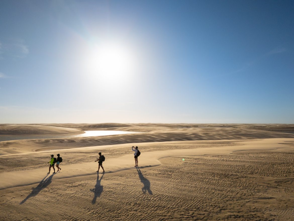 Roteiro idílico da OIÁ Casa Lençóis conecta Santo Amaro e Patacas em seis dias de imersão nos Lençóis Maranhenses