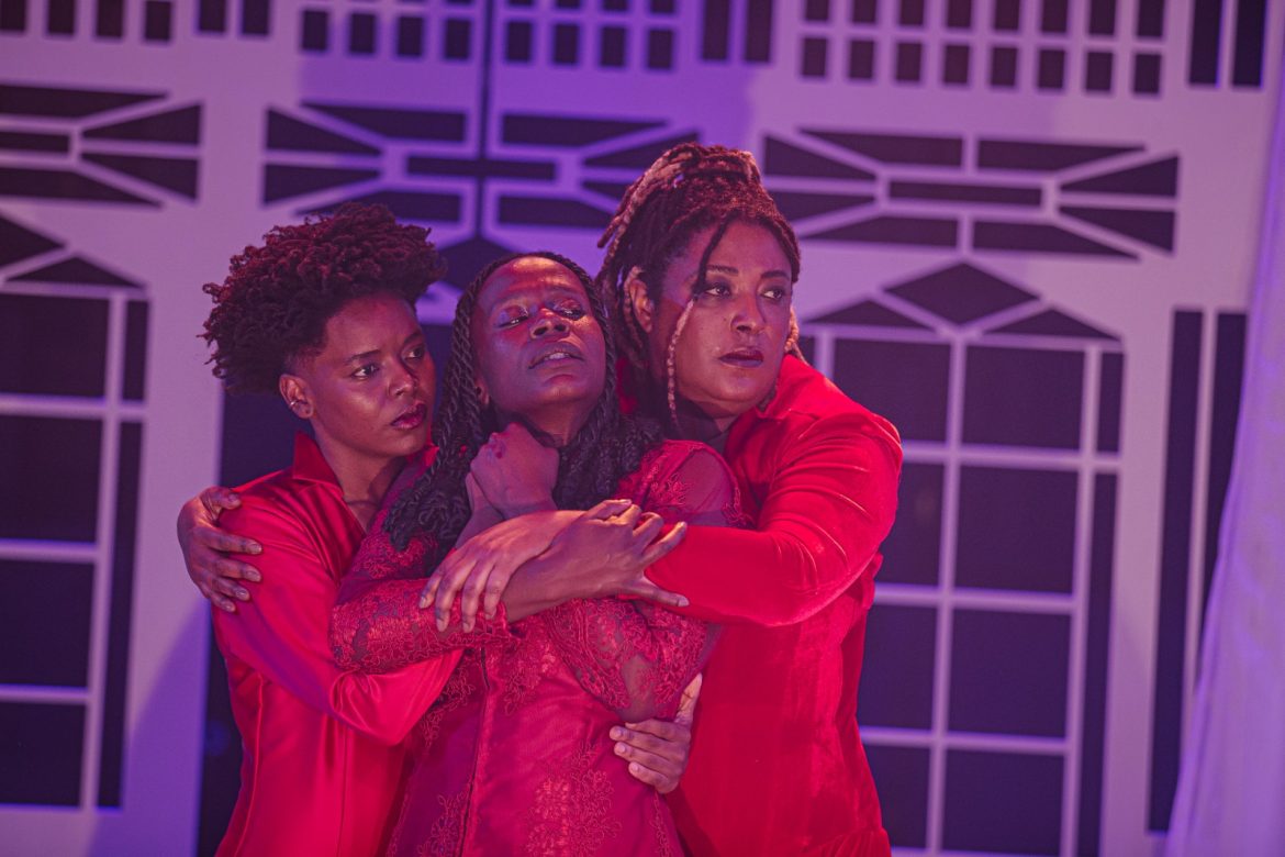 Jamile Cazumbá, Isabél Zuaa e Dani Ornellas