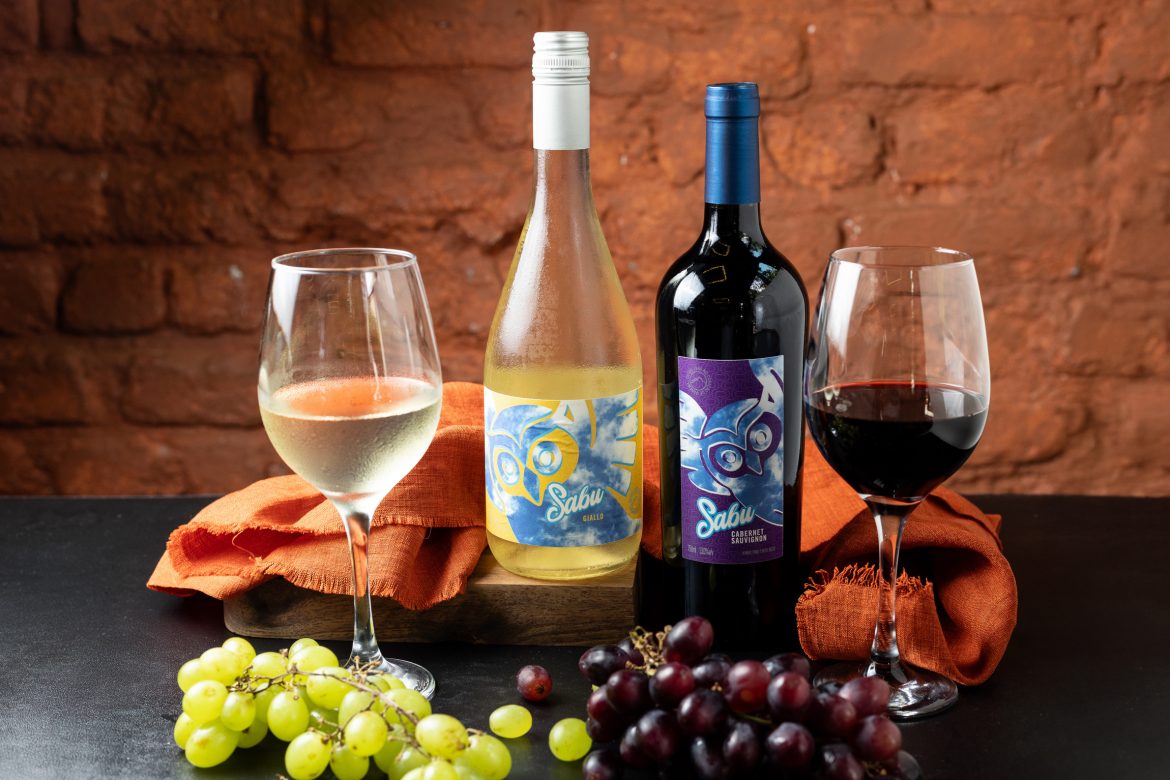 Boteco Sabu - Vinho Sabu Branco e Vinho Sabu Tinto - Foto: Alexandre Fontenele