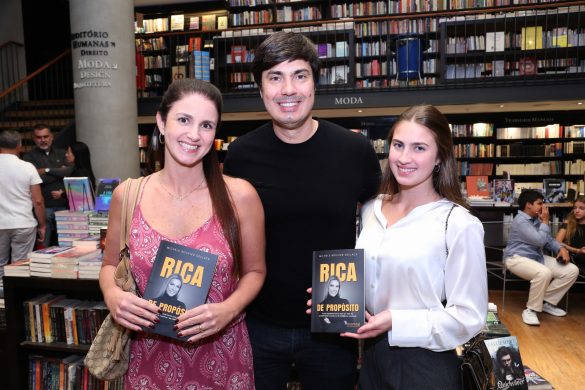 Felipe Picciani entre Renata e Pietra Picciani