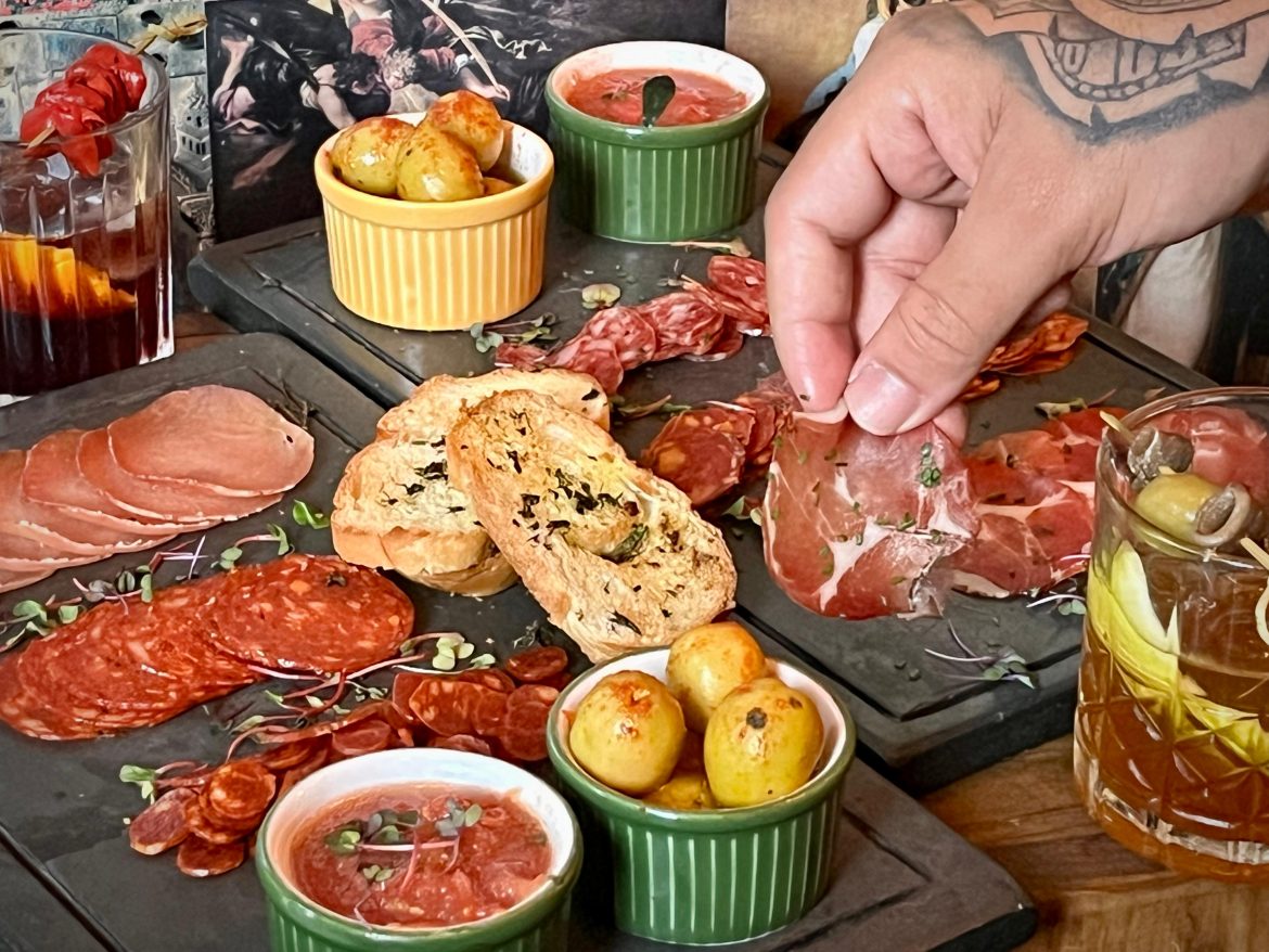 Casa Mila - Carcutaria e vermutes - Foto: Joca Vidal