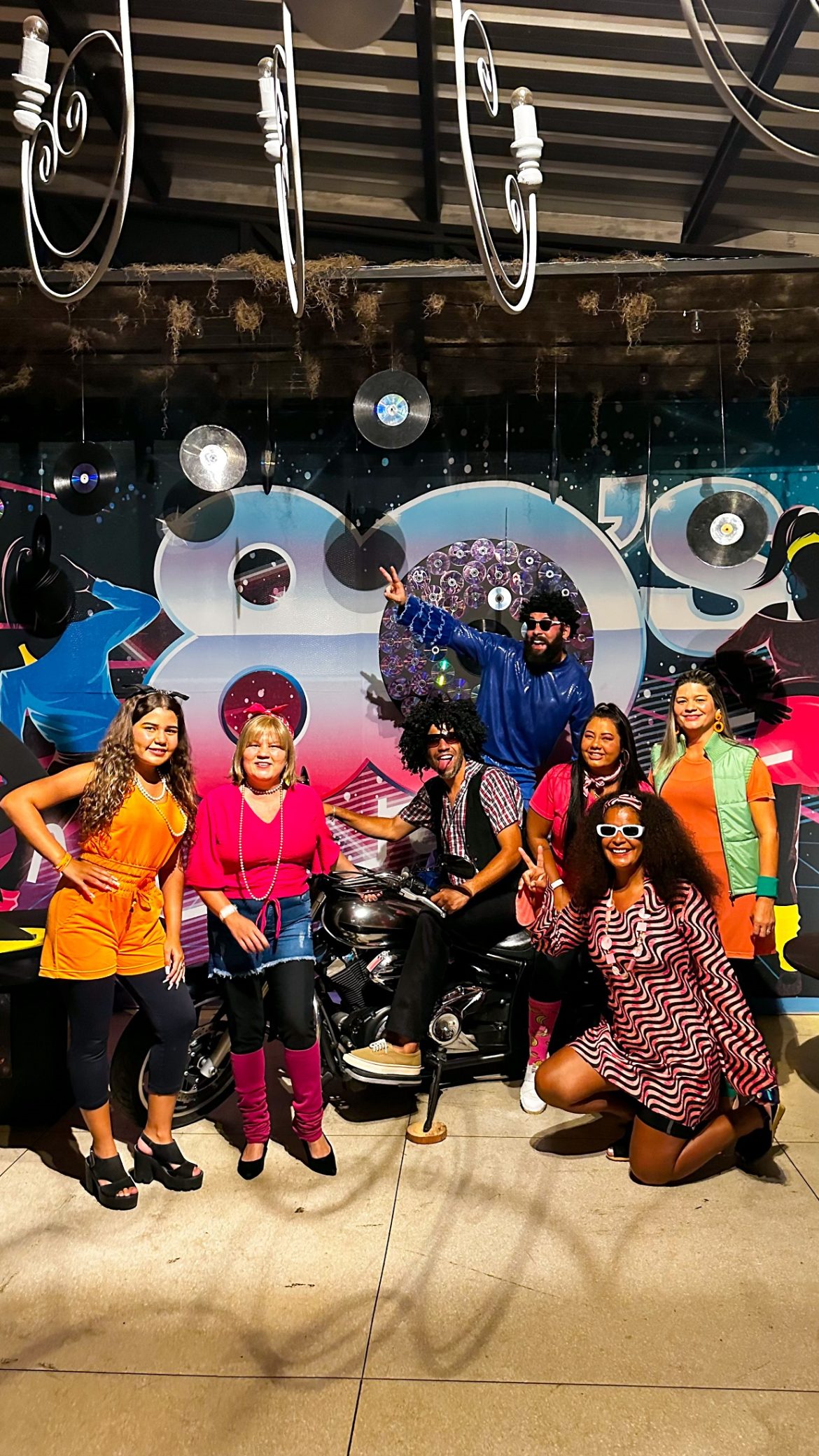 Hotel Fazenda Vilarejo anuncia a temporada de festas da Vila Flashback
