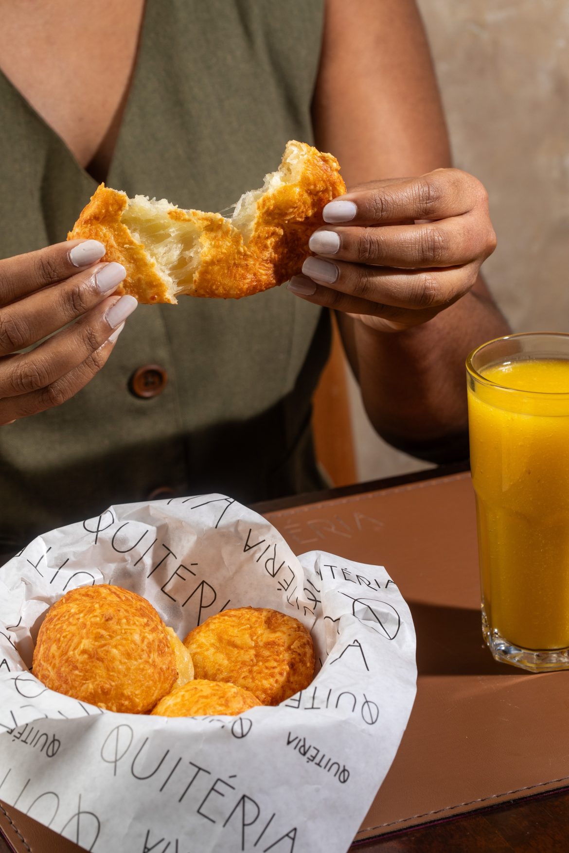 Quitéria - Porção de pão de queijo - Foto; Tomas Rangel