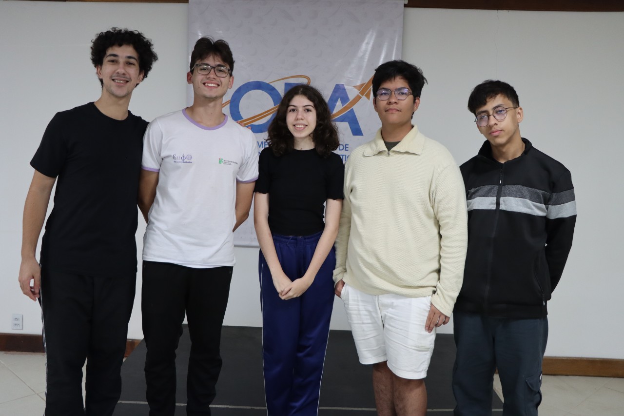 Brasil recebe a Olimpíada Latino-Americana de Astronomia e Astronáutica 2 Turma 1