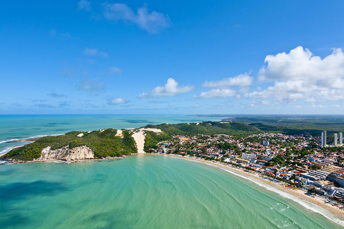 Vogal Luxury Beach Hotel &Spa – Praia de Ponta Negra – Morro do Careca – Foto: Fernando Chiriboga Vogal Luxury Beach Hotel &Spa - Praia de Ponta Negra - Morro do Careca - Foto: Fernando Chiriboga