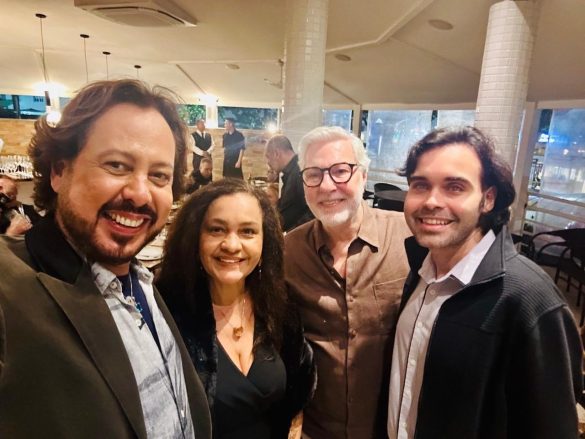 Maurício e Bernardo Valansi com Ana Lucia e Magnum Albuquerque