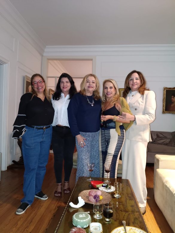 Claudia Cury,Joana ,Bernadete Simonelli ,Orlanda e a dermatologista Sumaya Neves