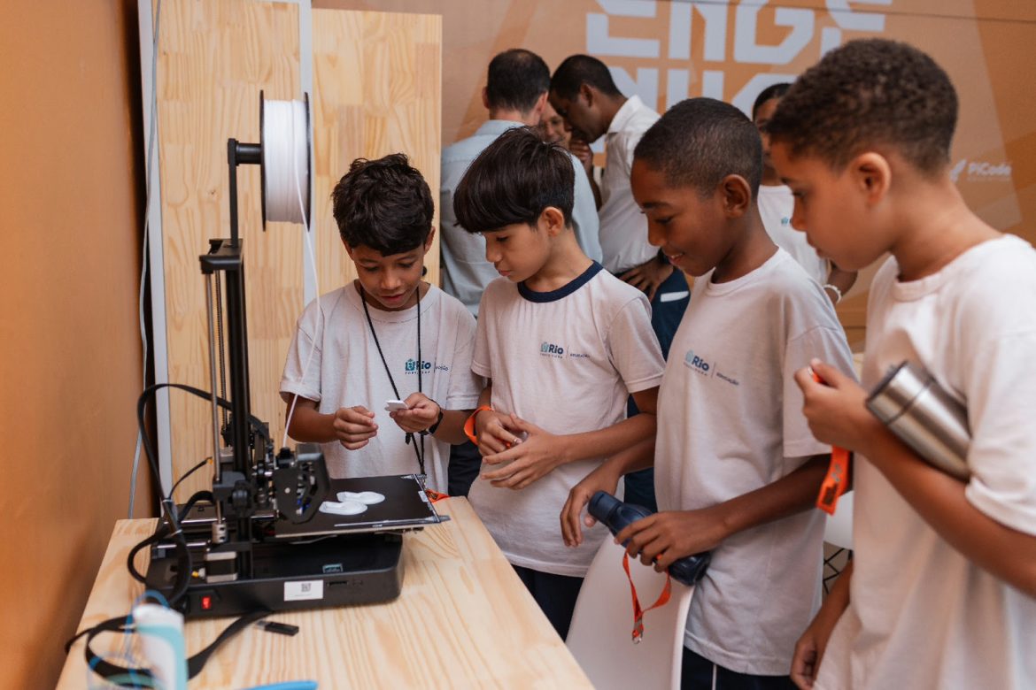 Projeto de arte e robótica oferece curso gratuito em escolas públicas do Rio