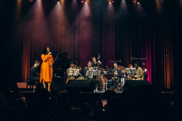 Samara Joy no palco do Vivo Rio. Foto: Karyme França