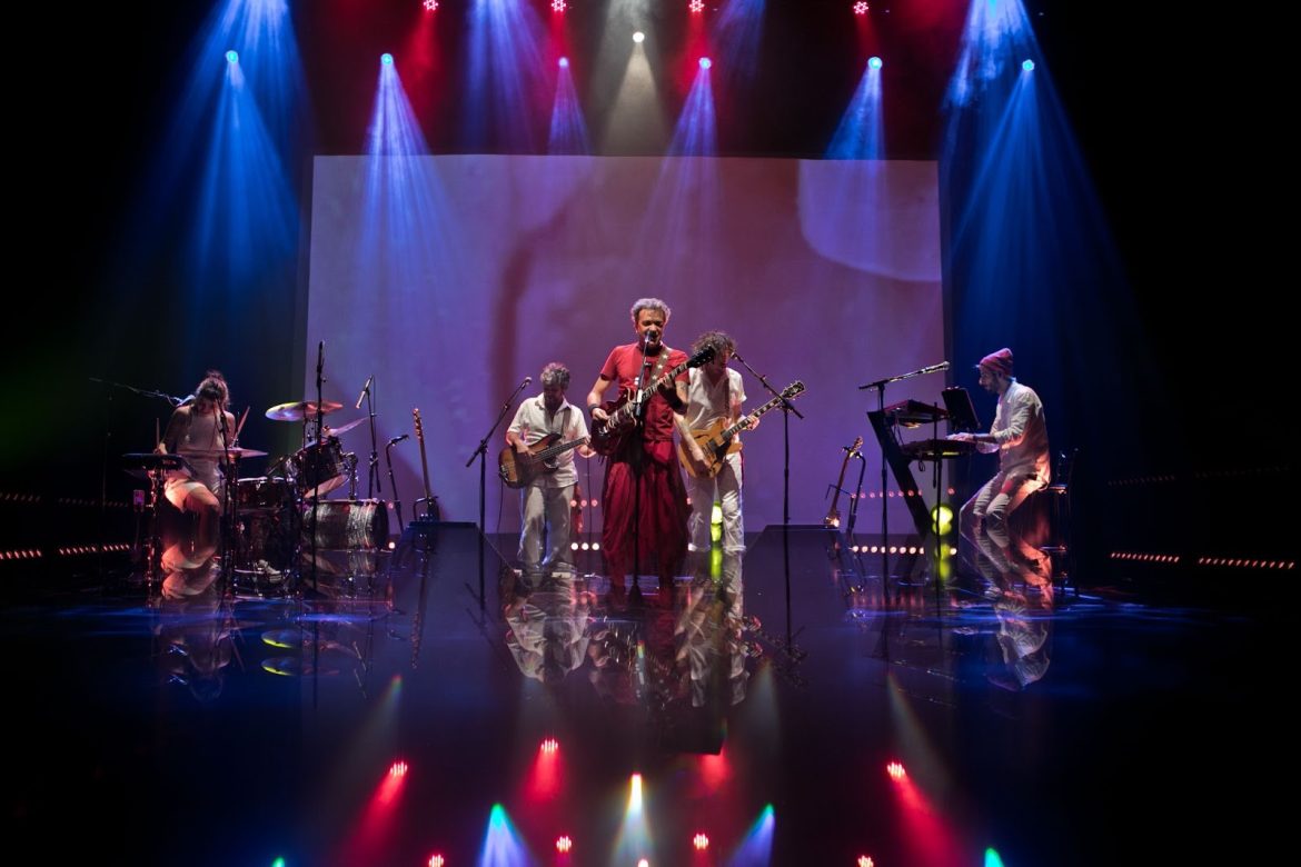 PAULINHO MOSKA ULTRAPASSOU A MARCA DOS 30 ANOS DE CARREIRA. FOTO: RAFAEL IANNI