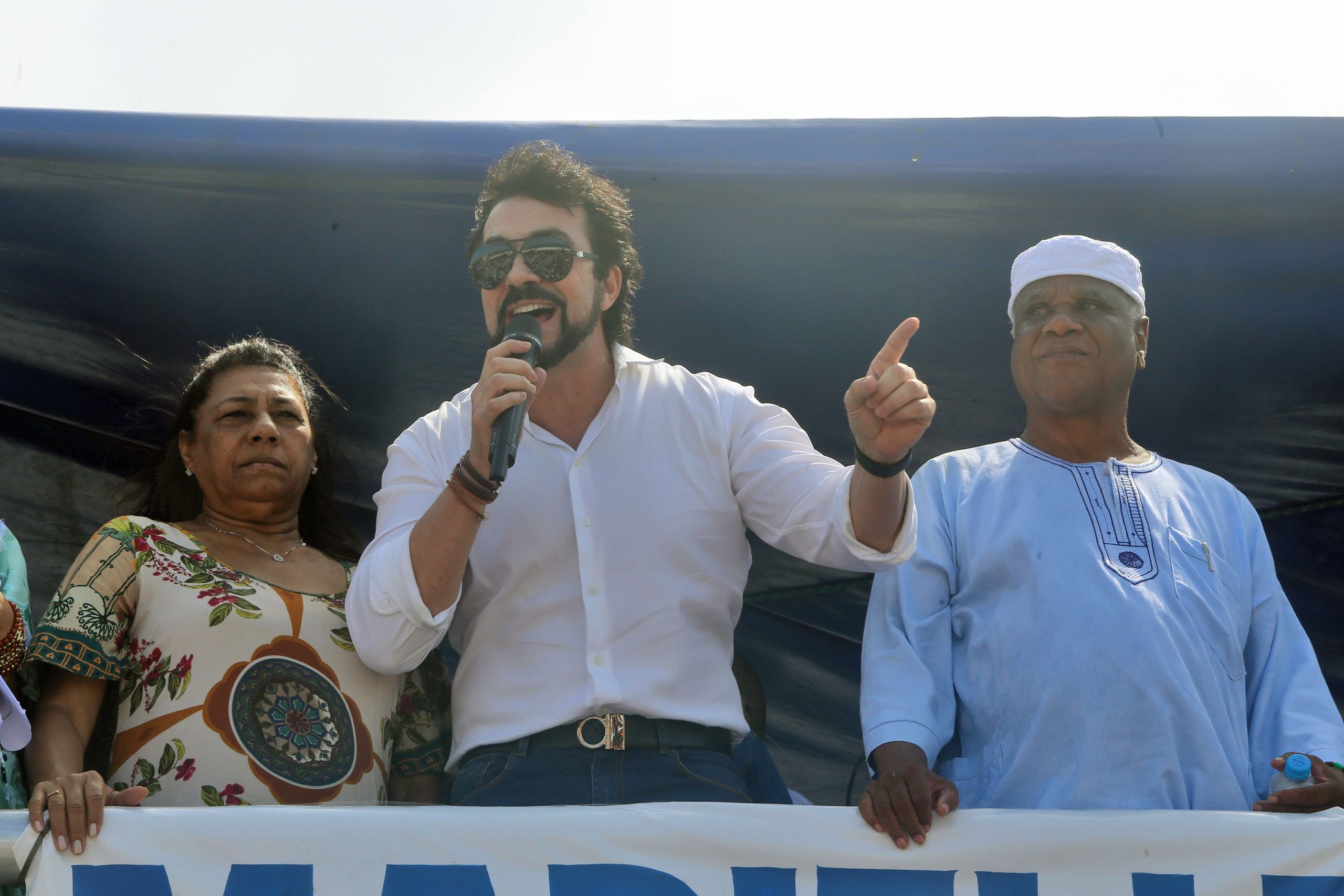11ª Caminhada - Marinete da Silva (mãe Marielle Franco), Fábio de Mello e Ivanir dos Santos - Foto de Henrique Esteves